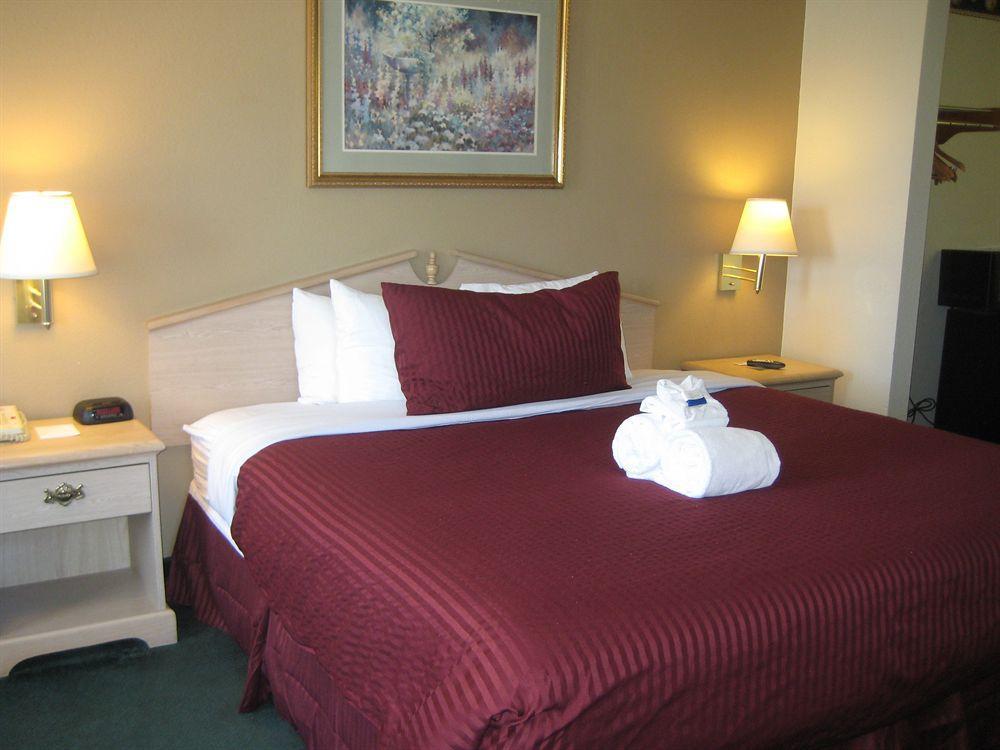 Guesthouse Inn & Suites Лексингтън Екстериор снимка